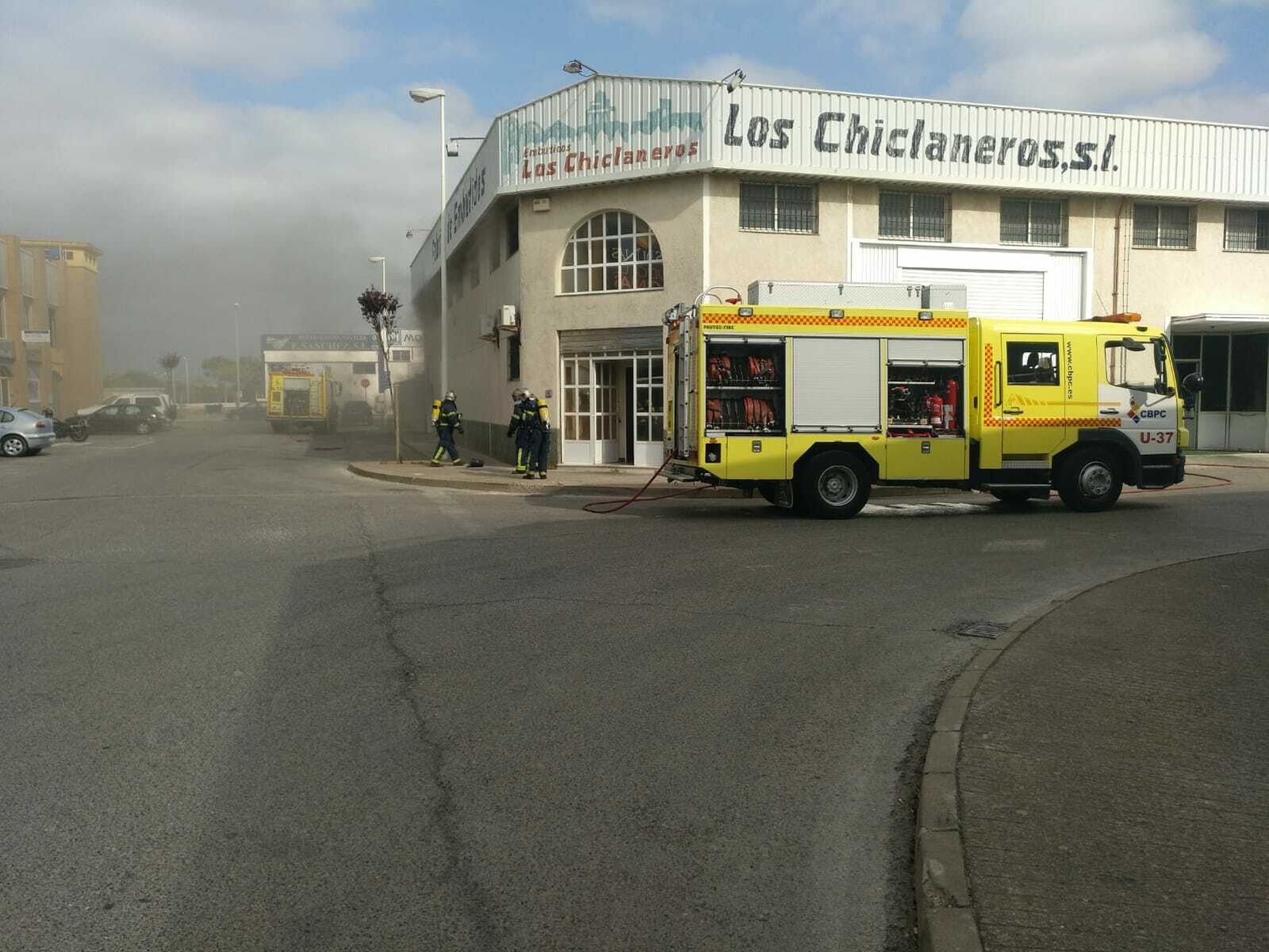 Incendio en la fábrica de embutidos Los Chiclaneros