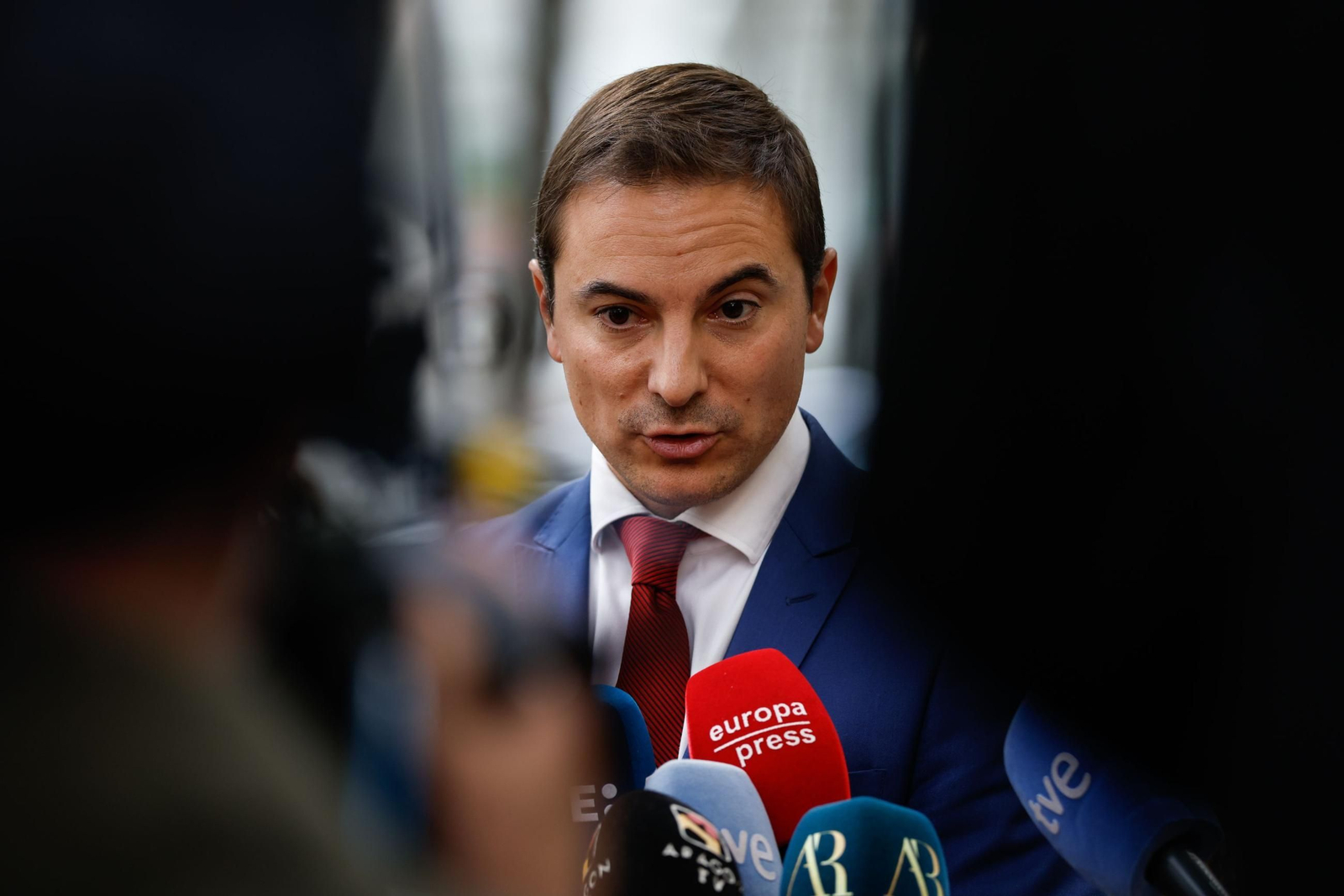 El ex secretario general del PSOE Madrid, Juan Lobato Gandarias-Sánchez, a la salida del Supremo. El ex secretario general del PSOE Madrid, Juan Lobato Gandarias-Sánchez, a la salida del Supremo.