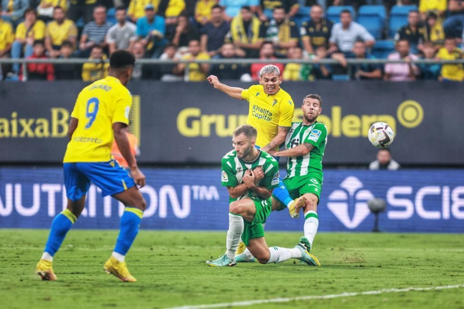 El partido del Cádiz C.F.-Real Betis, en imágenes