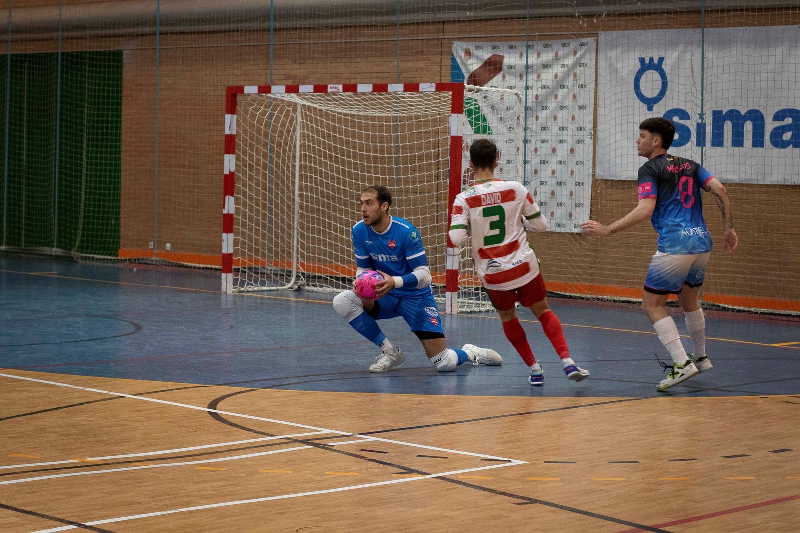 El cuadro granadino espera volver a ganar ante su público.