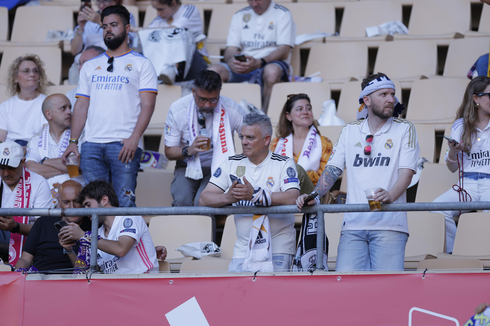 Búscate en las fotos de la final de la Copa del Rey entre el Madrid y el Osasuna