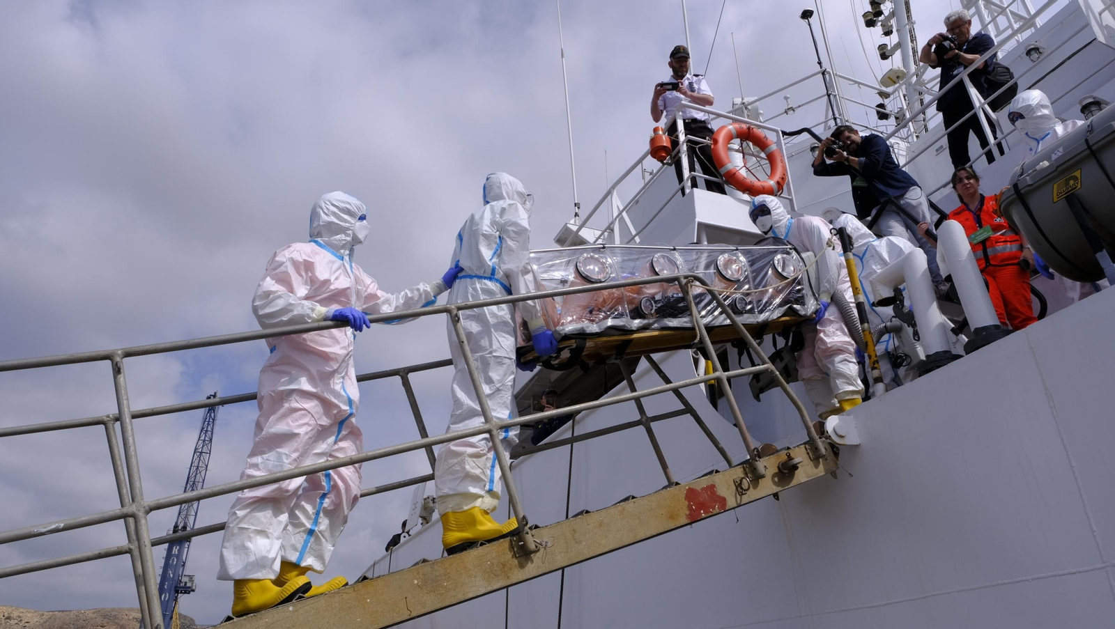 Ejercicio Marsec25 simulacro, en el Puerto de Almería, en imágenes
