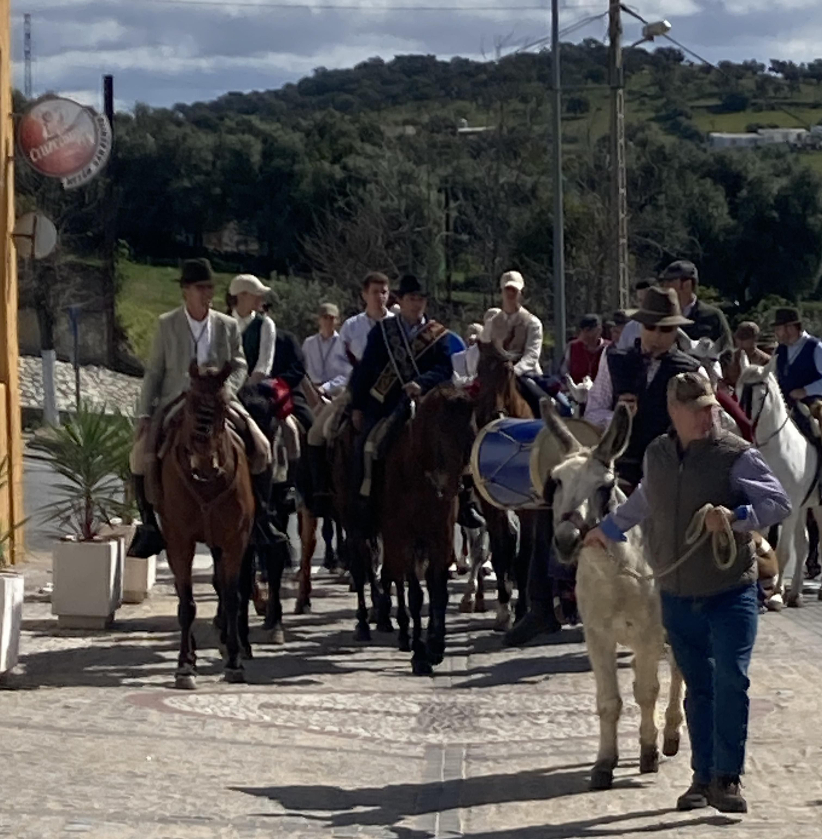 Imágenes de la Vigilia de San Benito en El Cerro de Andévalo