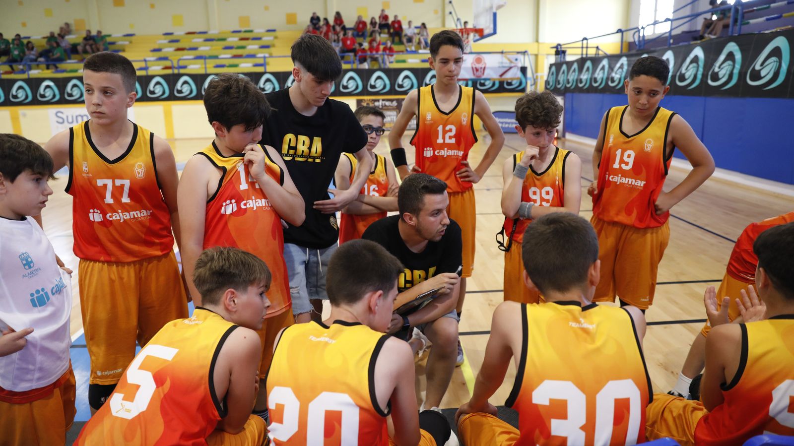 Las fotos de la primera jornada del Cadeba mini-masculino de La Línea