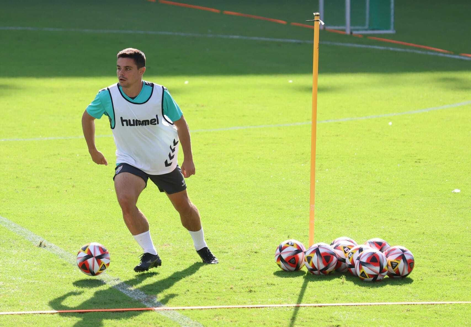 Las imágenes del entrenamiento del Málaga en La Rosaleda Las imágenes del entrenamiento del Málaga en La Rosaleda