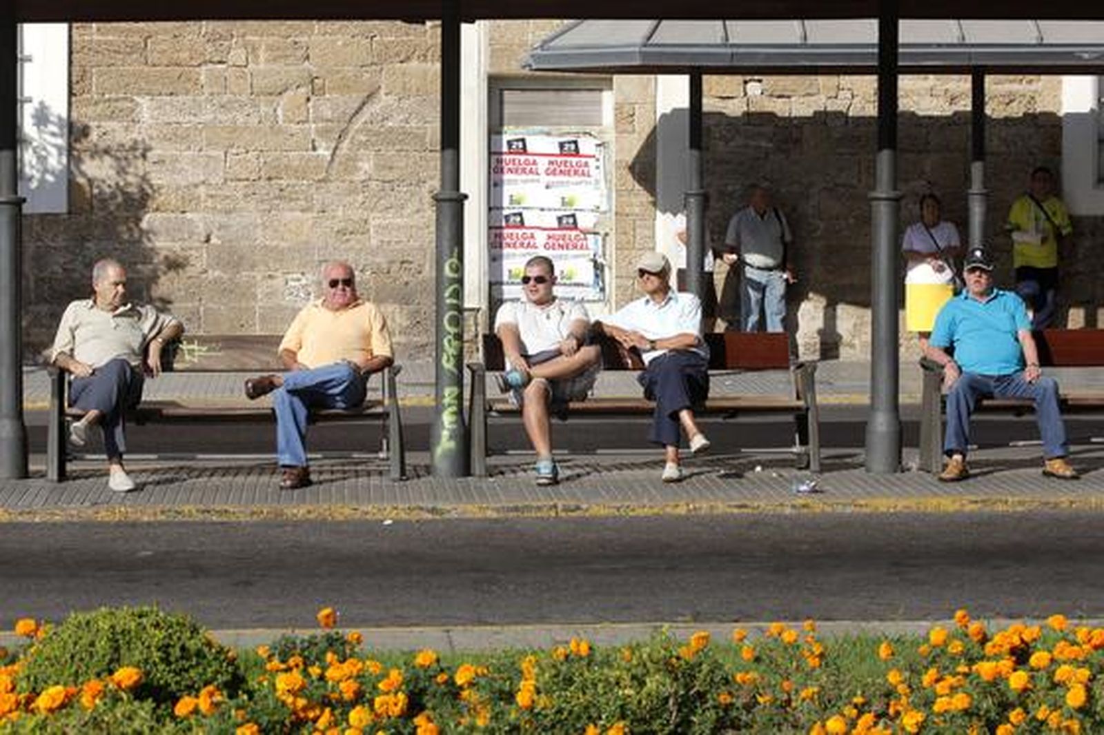 Los piquetes tomaron el centro de la capital desde primera hora de la mañana para impedir la apertura de comercios y empresas. /Jesús Marín