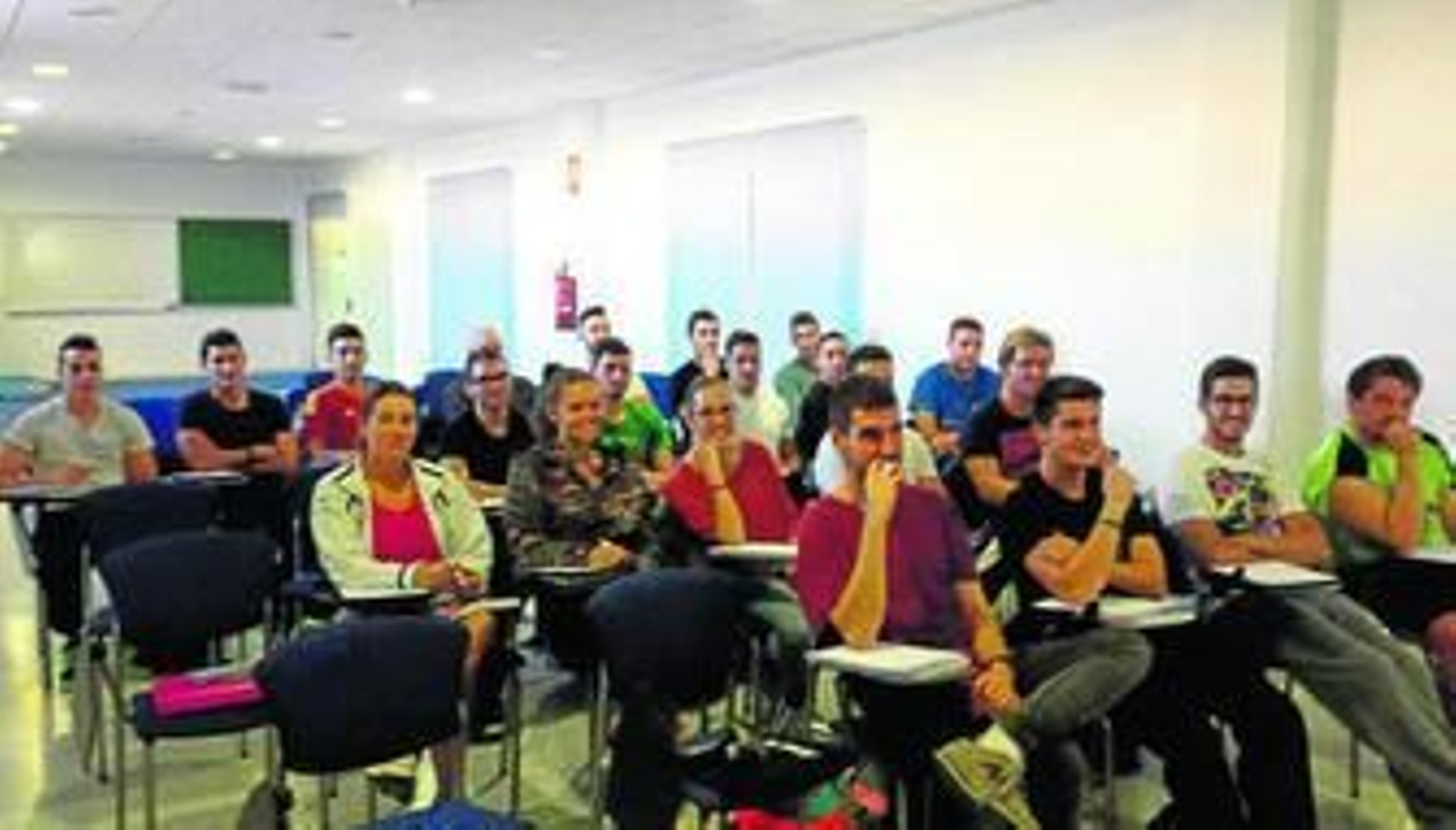 Veinte alumnos acuden a este curso con una duración de 90 horas lectivas.