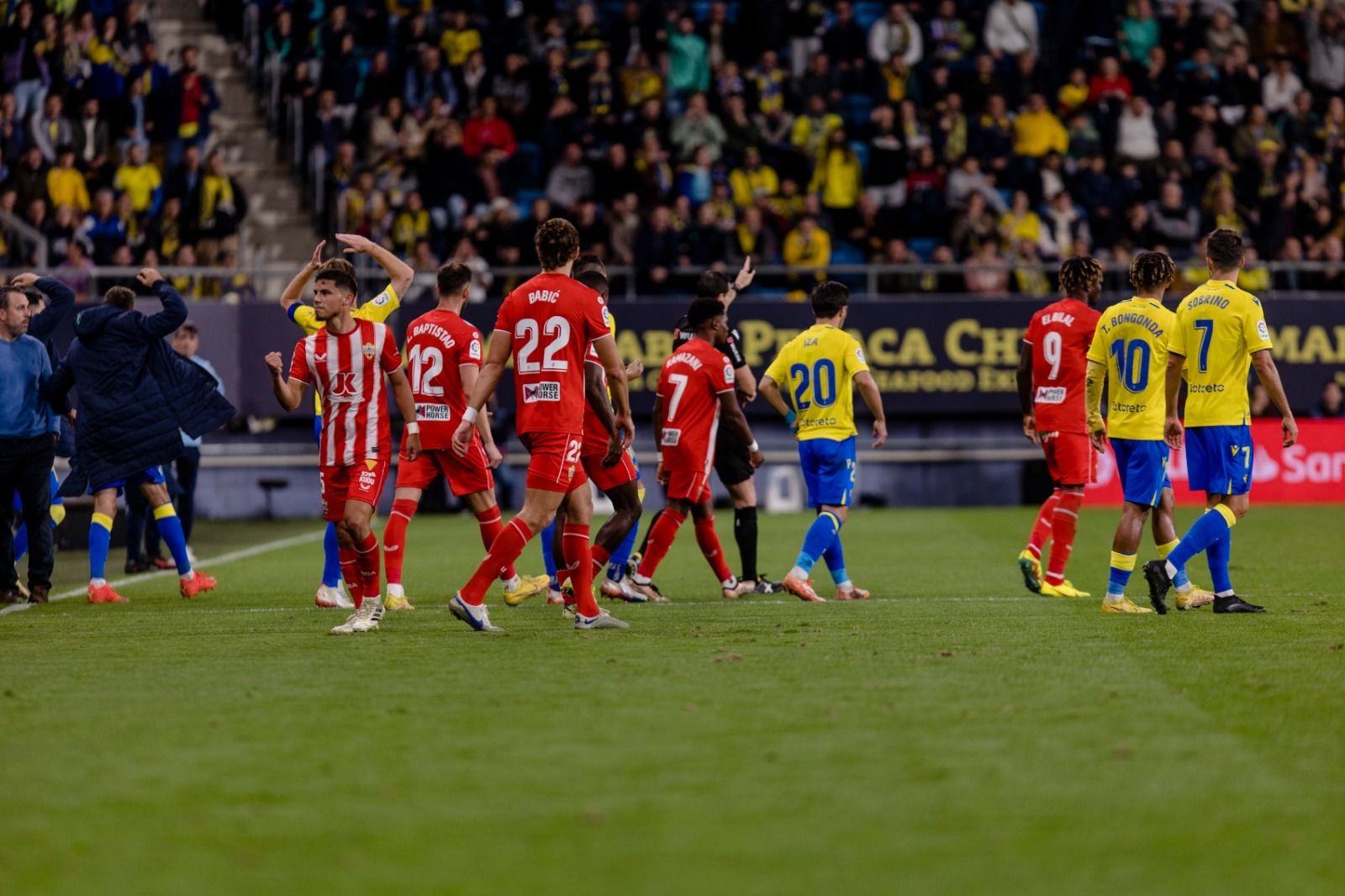 Las imágenes del Cádiz CF-Almería.
