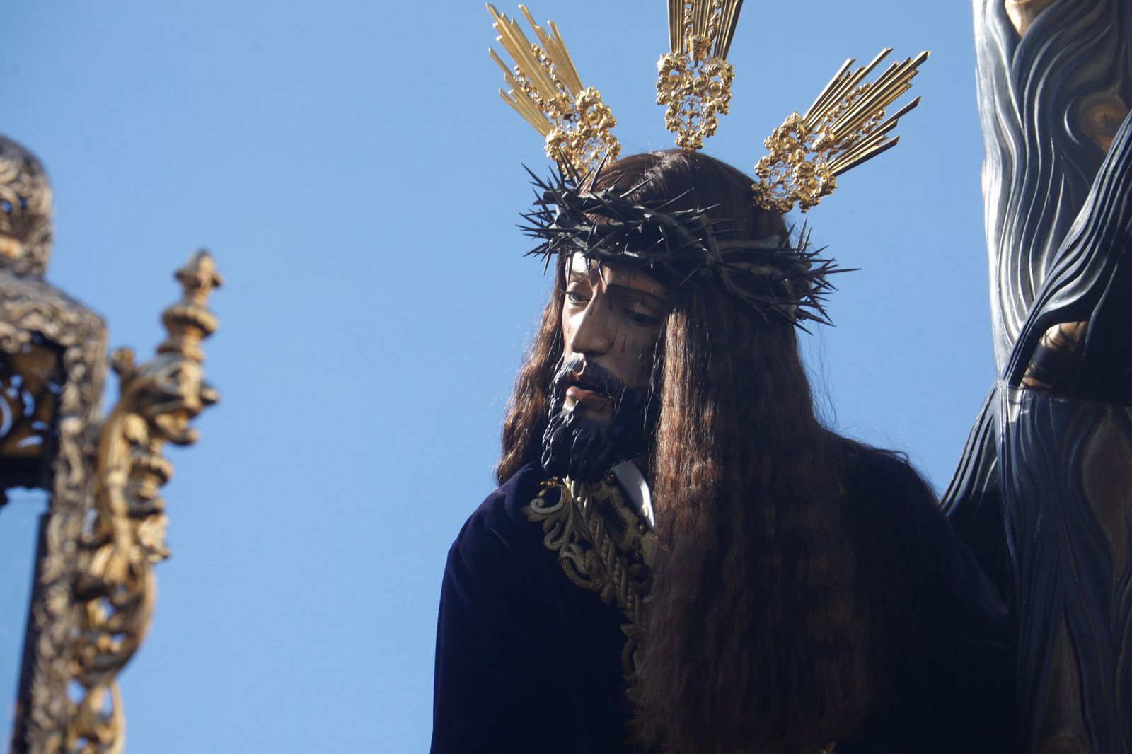 Jueves Santo en Córdoba: la procesión del Caído, en imágenes