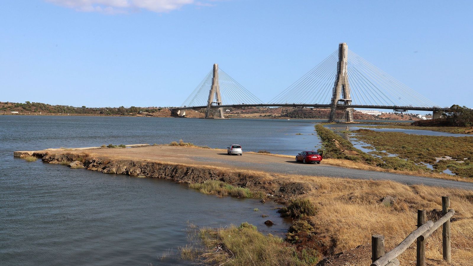 Ayamonte, y al fondo, Portugal