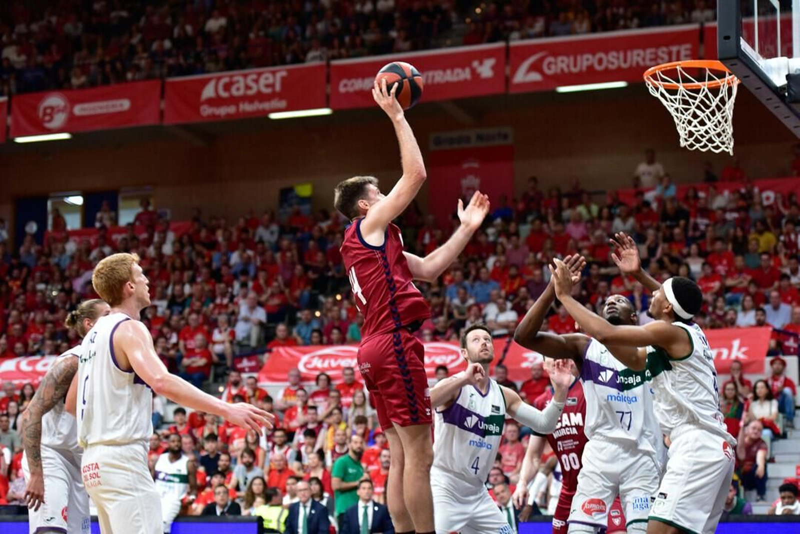 Las fotos del UCAM Murcia - Unicaja, 3º partido de semifinales de la ACB