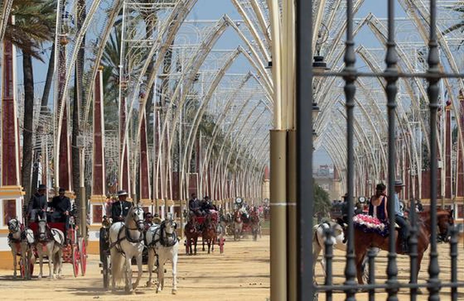 El intenso calor, poco público por las mañanas y la tranquilidad por la ausencia de altercados graves, notas predominantes de esta edición

Foto: Miguel Ángel González