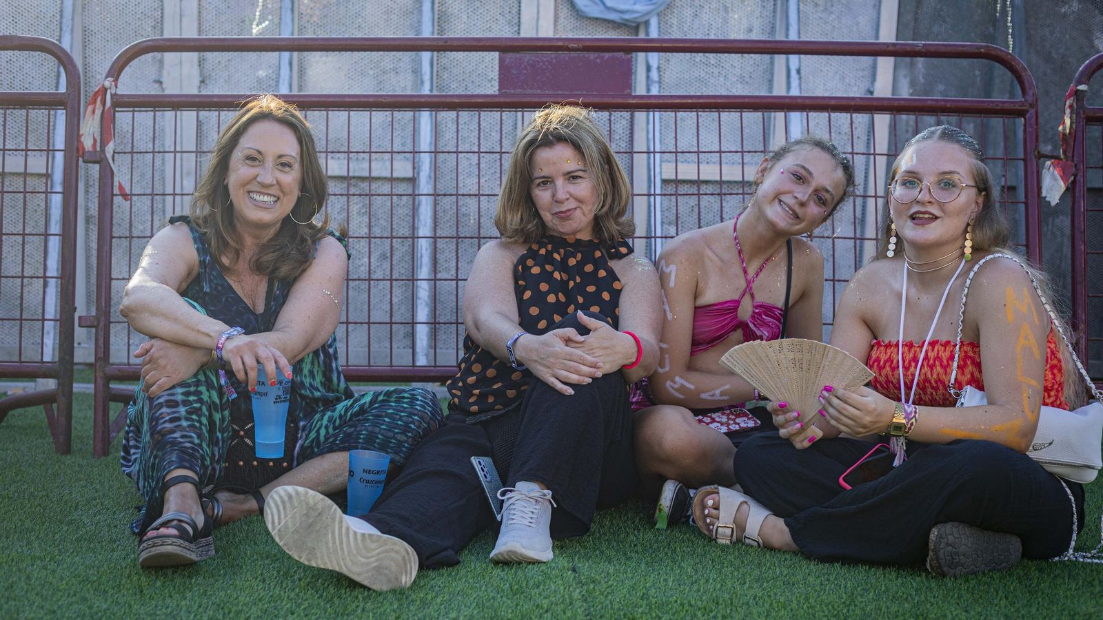 Búscate en las imágenes del jueves de Puro Latino 2024 en El Puerto