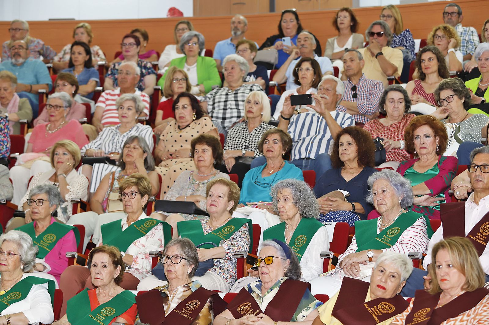Imágenes de la clausura del curso académico 2022-2023 del Aula de la Experiencia en la Universidad de Huelva