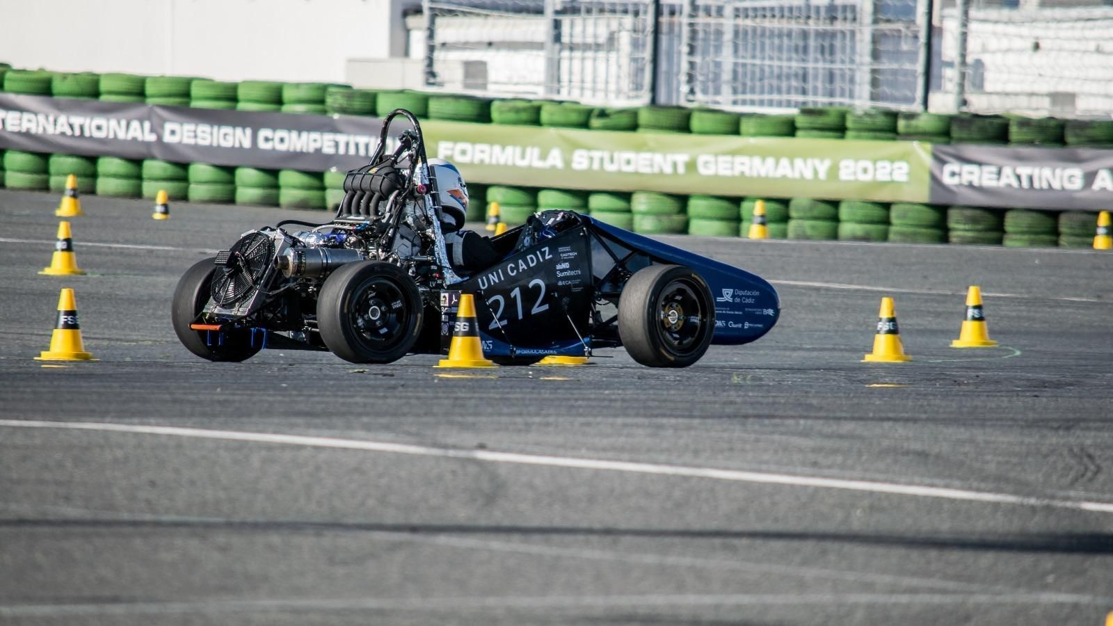 Fórmula Gades, equipo de la UCa, cierra la temporada en Alemania y Barcelona