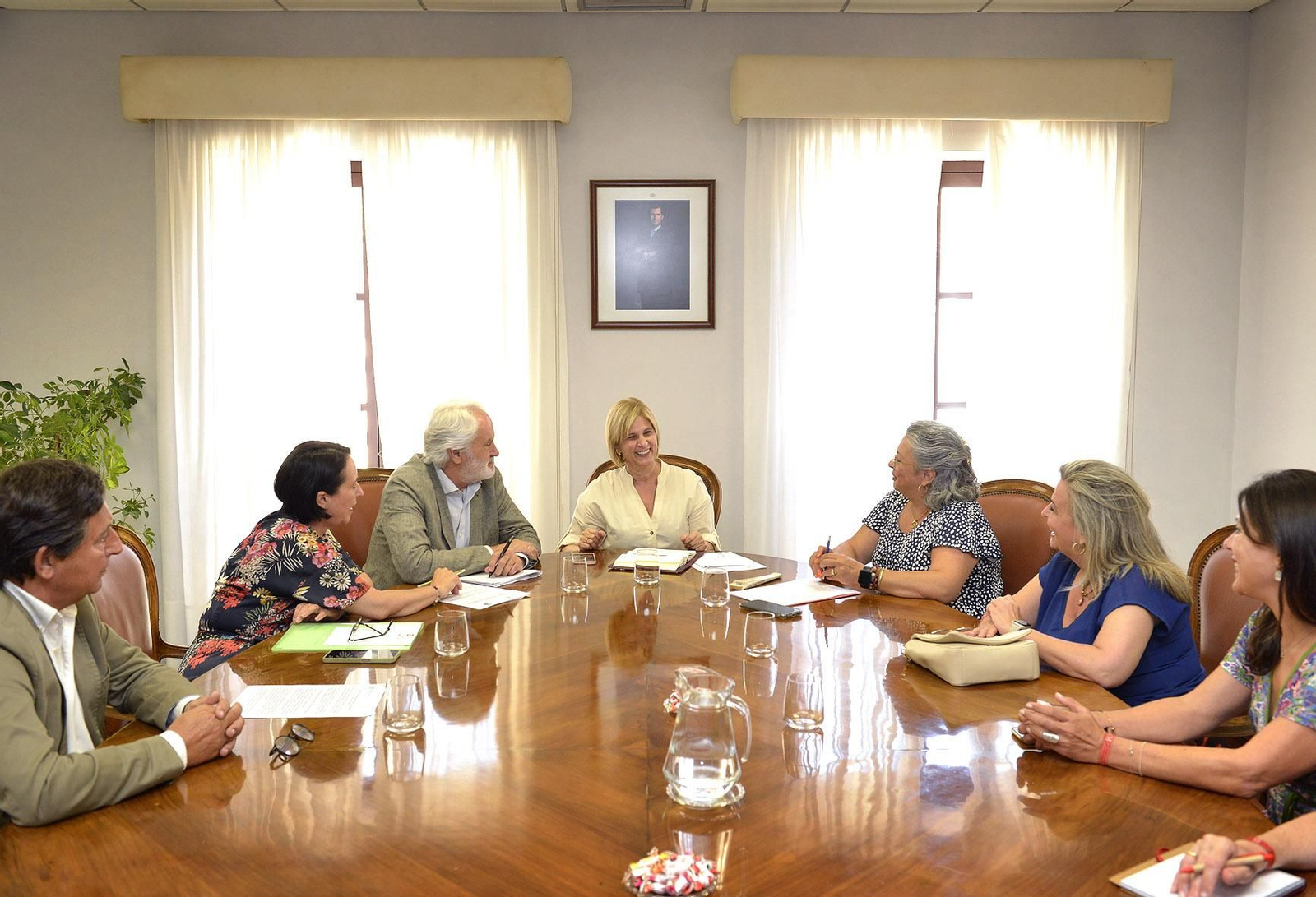 Reunión de María José García-Pelayo con la Asociación de Mujeres Empresarias. Reunión de María José García-Pelayo con la Asociación de Mujeres Empresarias.