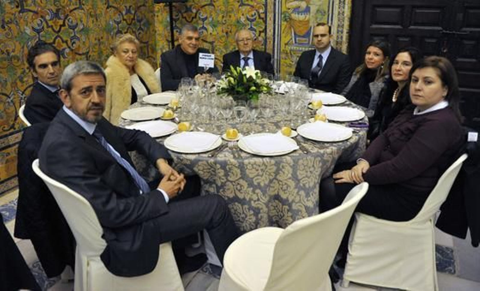 Juan Luis de las Peñas, Antonio Miguel Gálvez, Rosamar Prieto-Castro, José Manuel Fernández, Luis Alarcón, Víctor Ortega, María del Mar Díez, Patricia Méndez y María José Guzmán.

Foto: Antonio Pizarro / Juan Carlos Vázquez / Victoria Hidalgo / Manuel Gómez