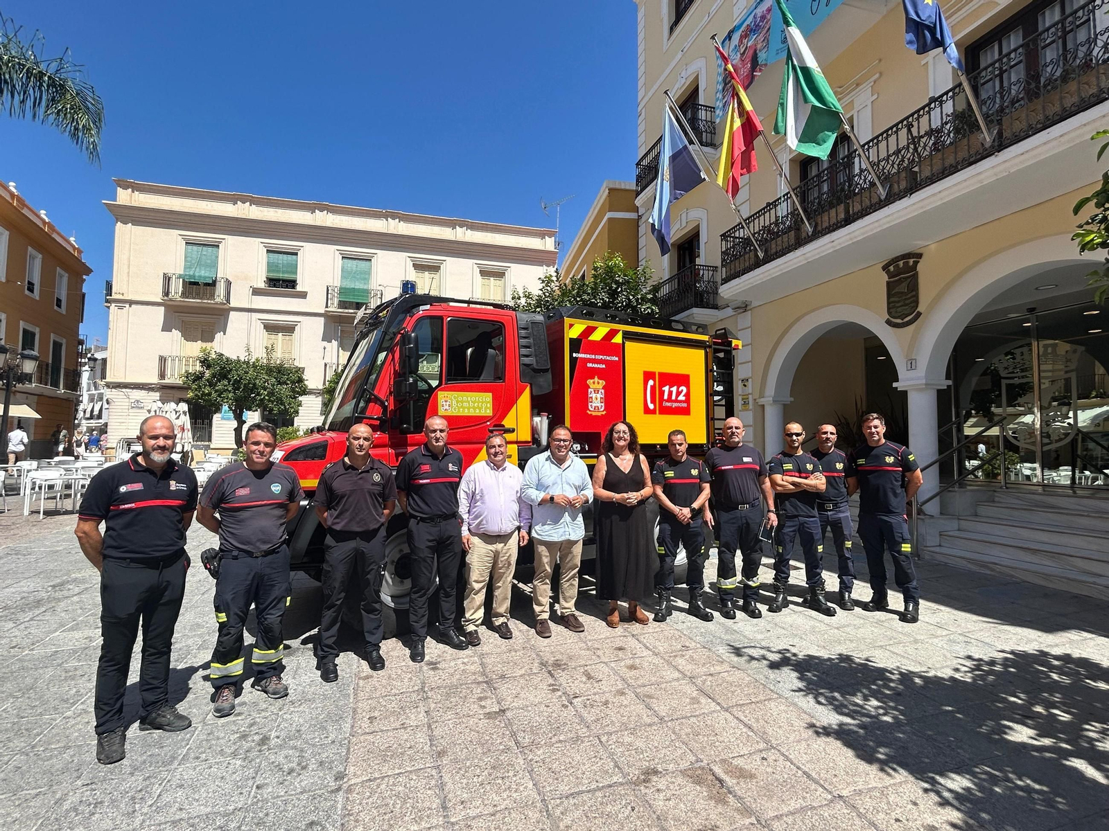 Imagen del nuevo vehículo de los bomberos de Almuñécar
