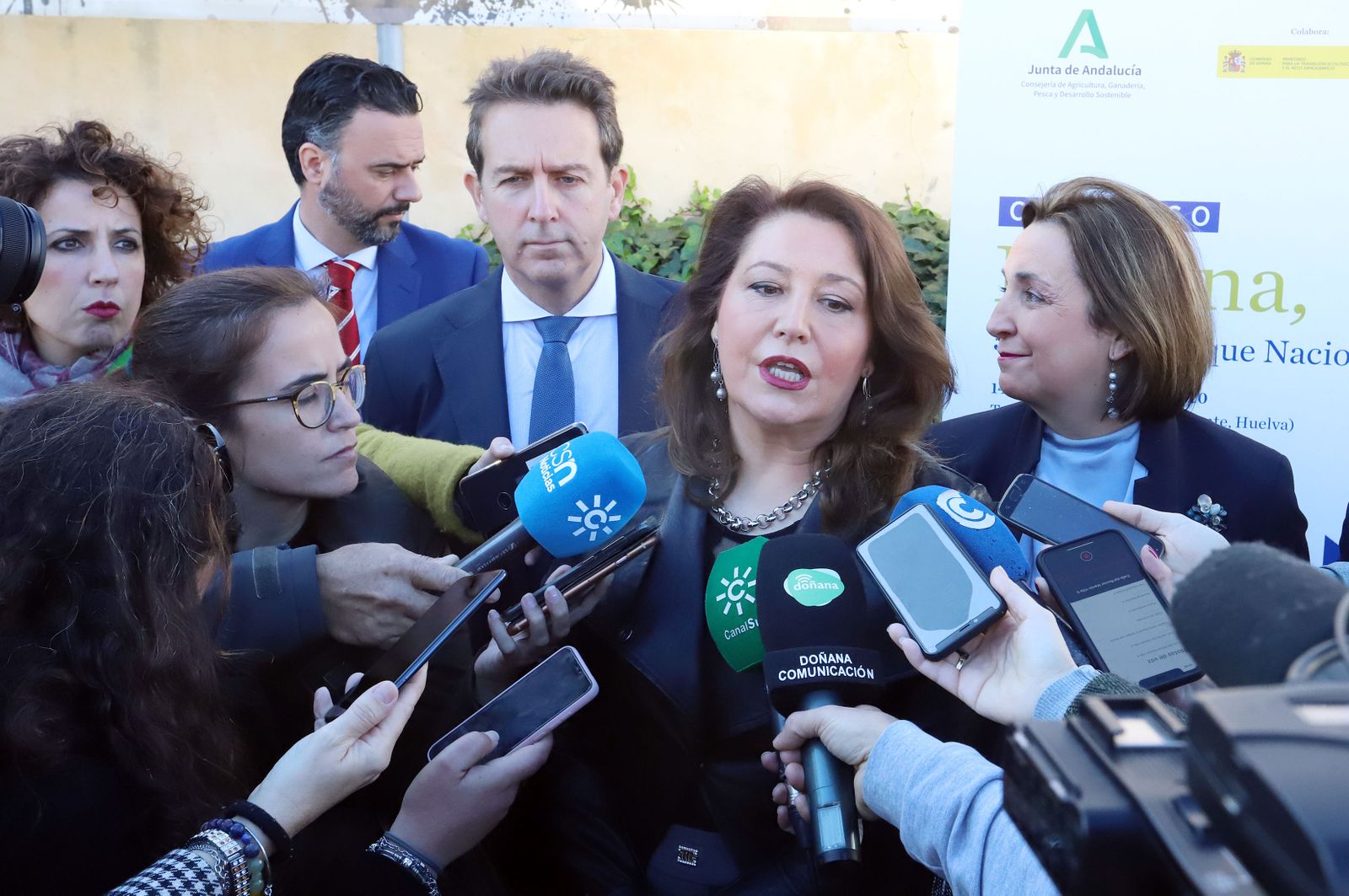 Imágenes de los Reyes Don Felipe y Doña Letizia en el congreso del 50 aniversario de Doñana