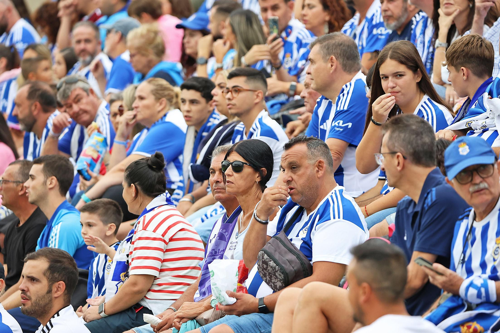 Búscate en las gradas del Betis Deportivo-Recreativo de Huelva
