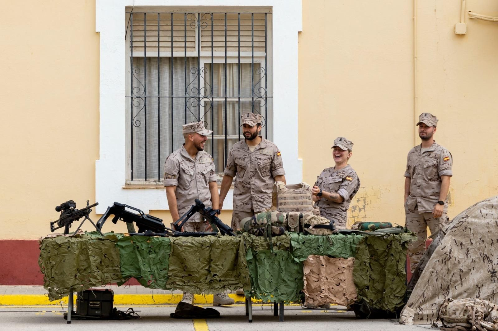 Las imágenes de la celebración del Día de las Fuerzas Armadas en San Fernando
