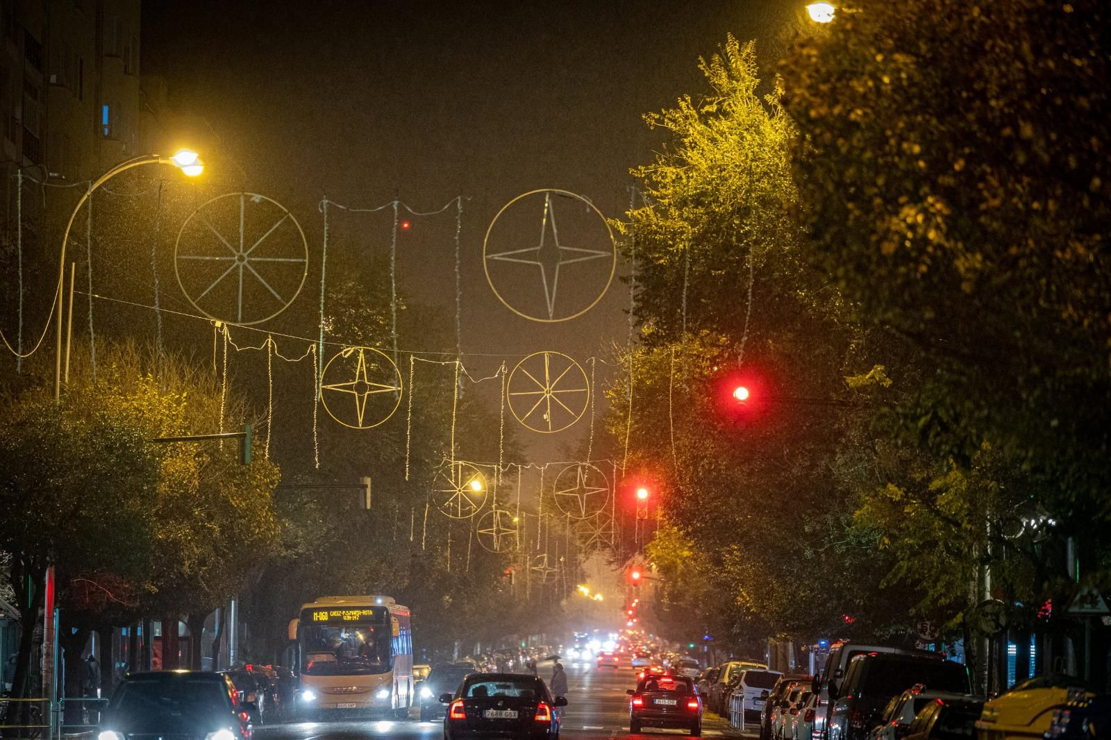 Las luces de Navidad en Cádiz, en imágenes