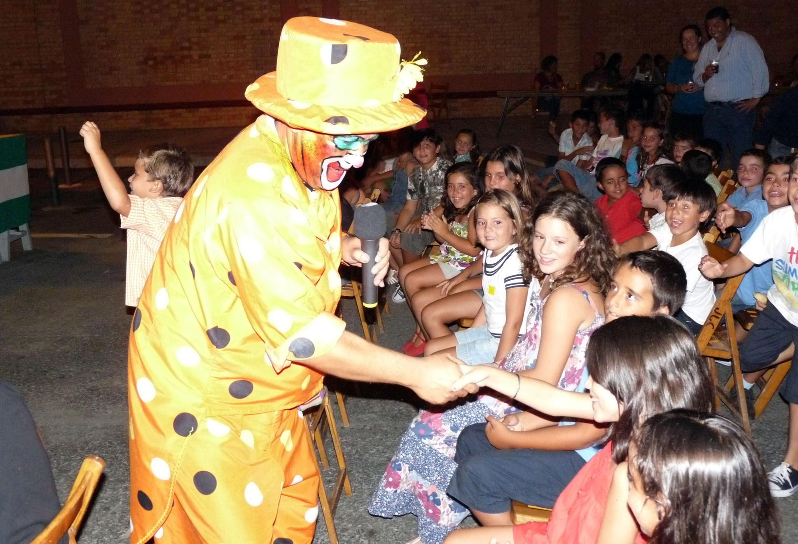 Fiesta infantil en la Velada de Santa Ana.