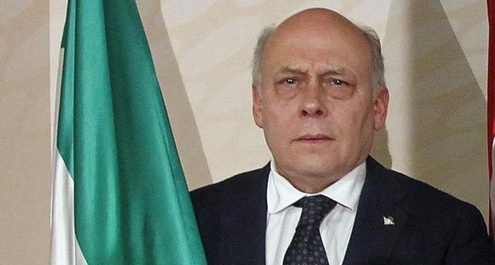 Ollero: "Necesitamos un defensa, un jugador de banda y un delantero"