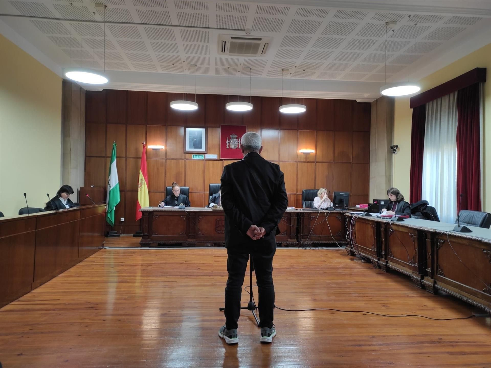 El acusado durante su declaración ante el tribunal. El acusado durante su declaración ante el tribunal.