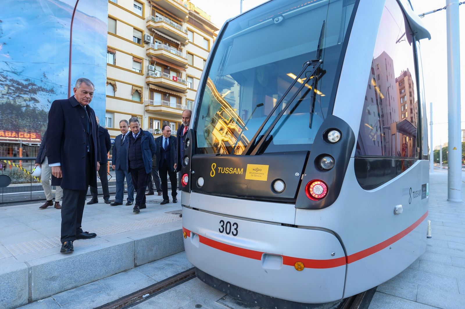 La línea inició las pruebas con los vehículos actuales, a la espera de los tres nuevos que fabrica CAF.