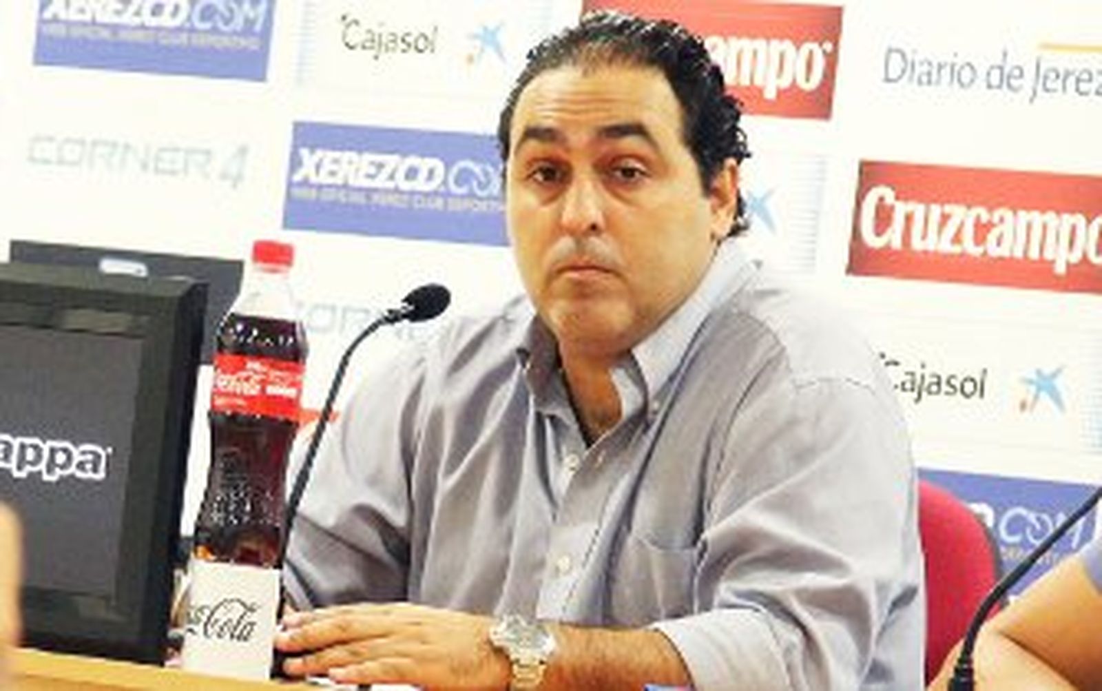 "Entre seis y ocho fichajes más"