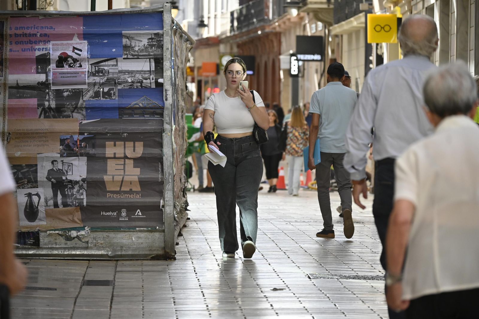 Imágenes de ambiente del viernes 4 de octubre en Huelva