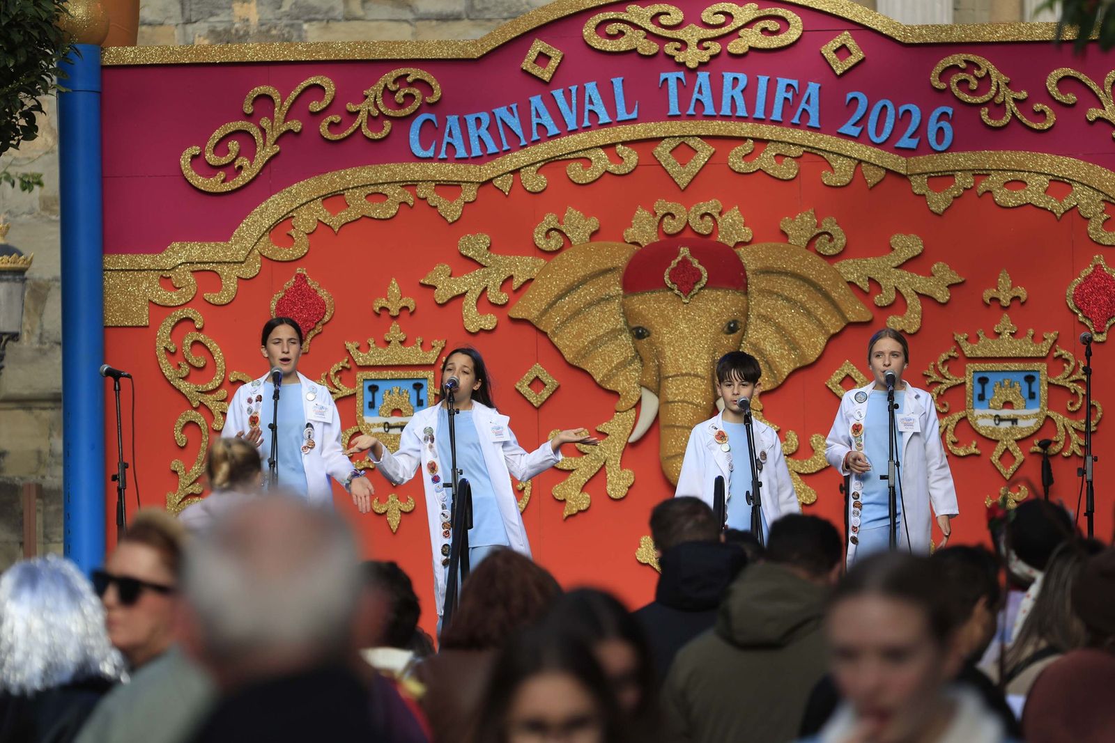 Búscate en las fotos del Carnaval de calle en Tarifa