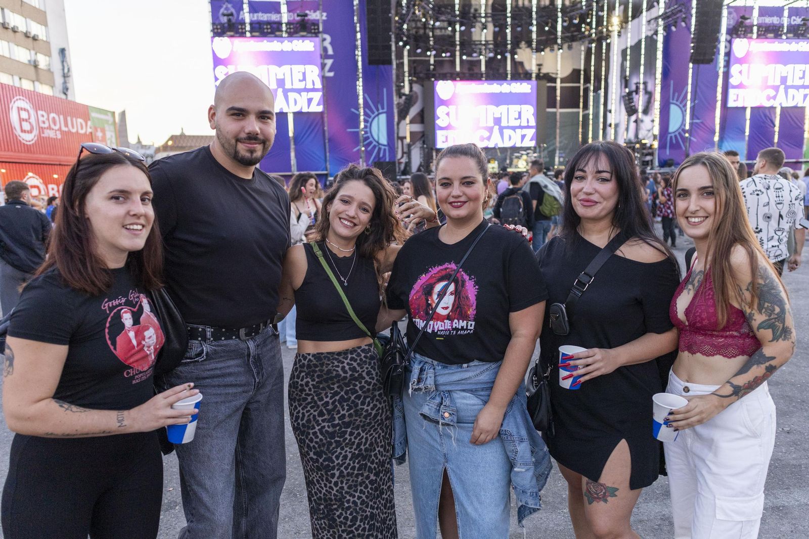 Búscate en las imágenes del concierto gratuito en el Muelle de Cádiz