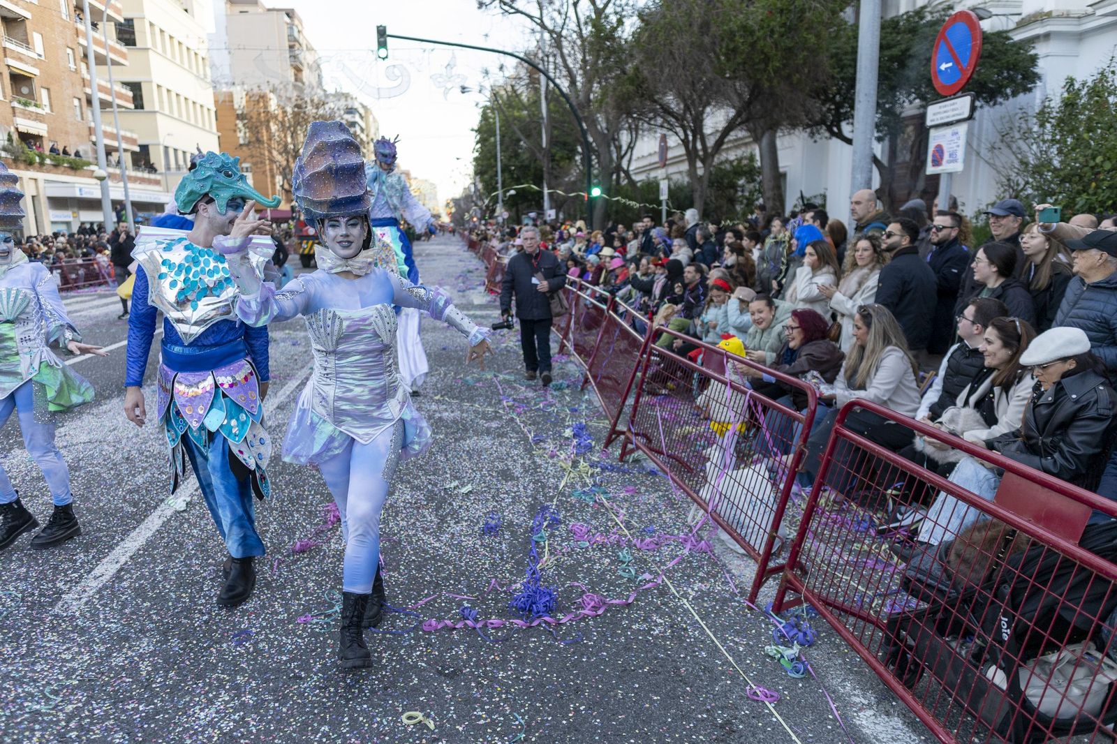 Las mejores imágenes de la Cabalgata del Carnaval de Cádiz 2026