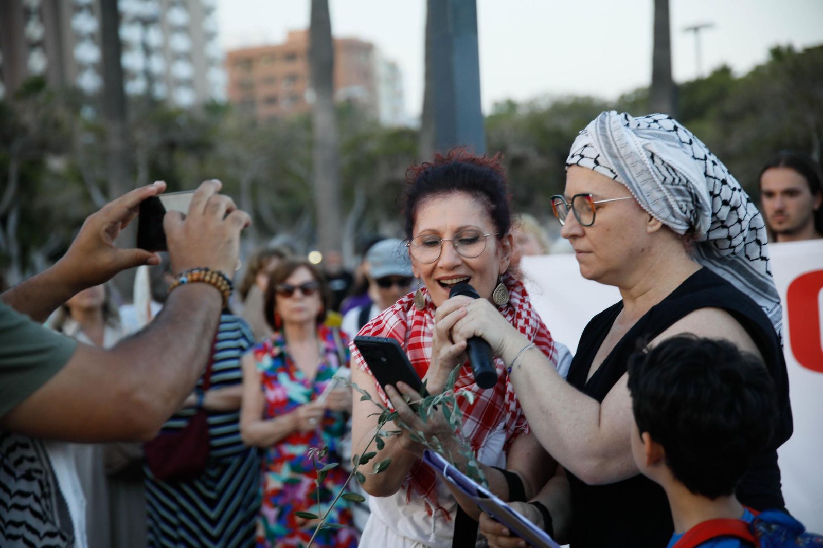 Imágenes de la manifestación en Almería por el genocidio en Palestina
