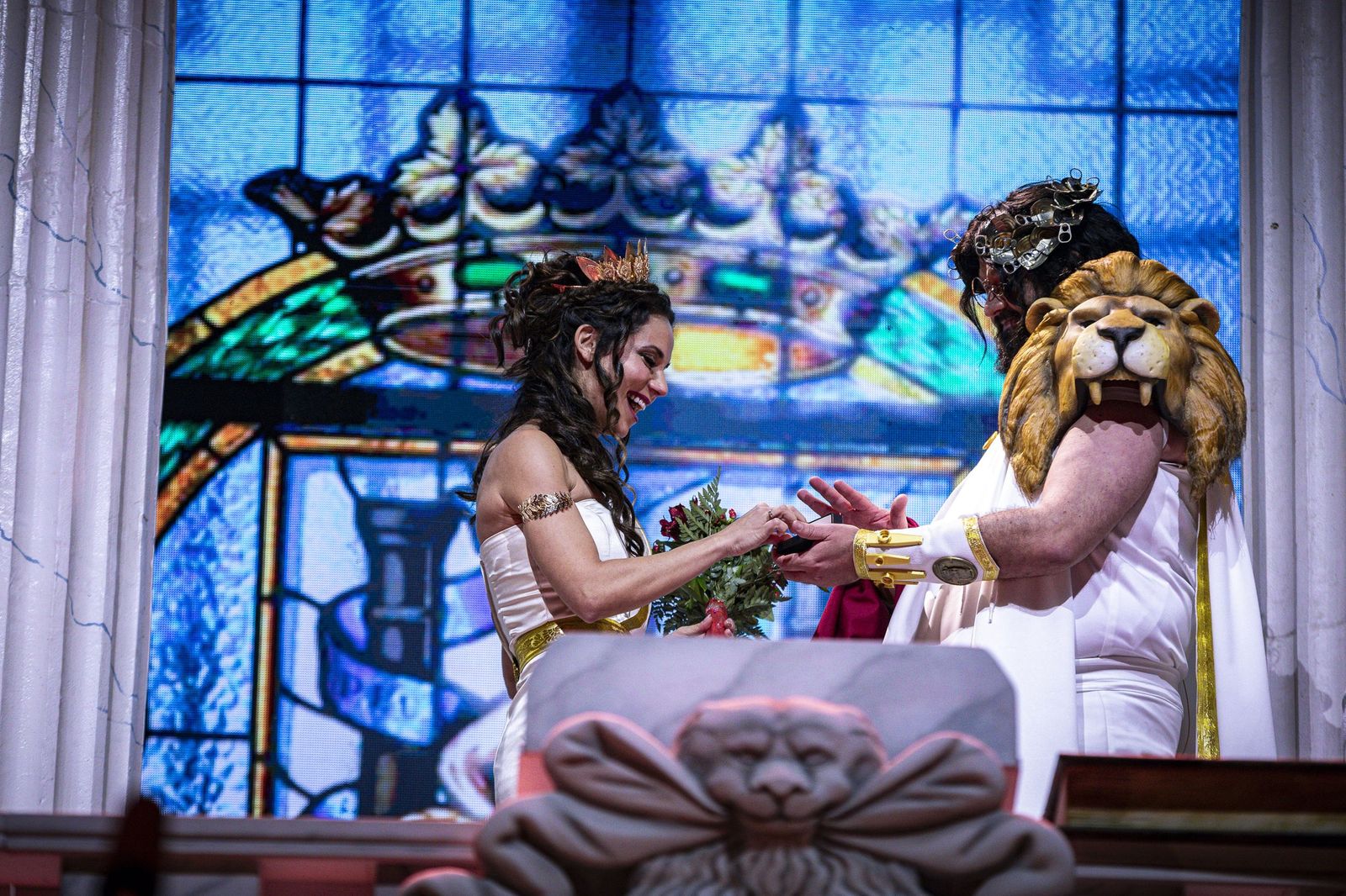 Las imágenes del pregón y la boda de Manu Sánchez en el Carnaval de Cádiz 2026