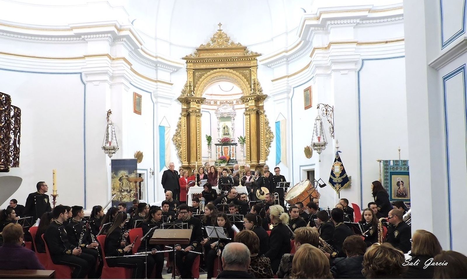 Música y velada cultural en honor a la Virgen del Saliente.