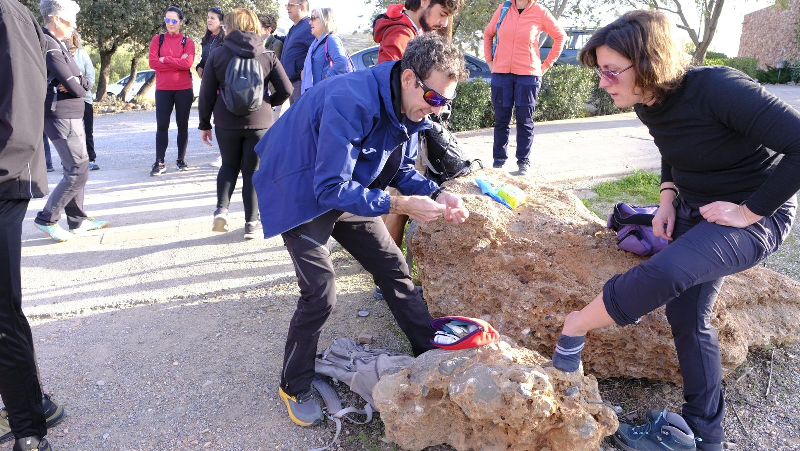 Limpieza y senderismo por la Alpujarra, en imágenes