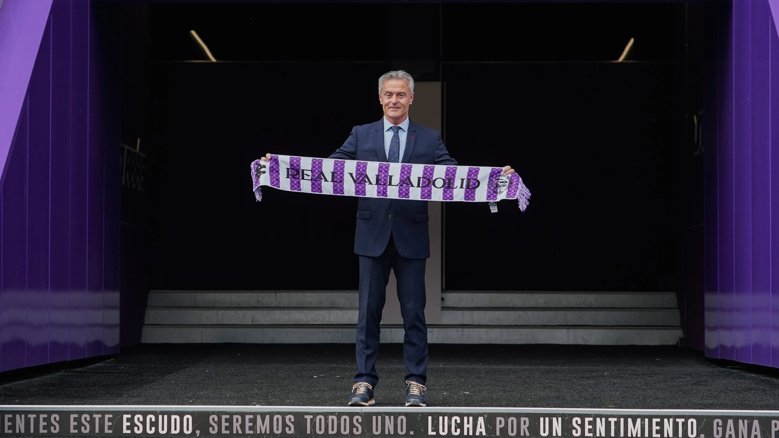 Fran Escribá, presentado como nuevo entrenador del Real Valladolid.