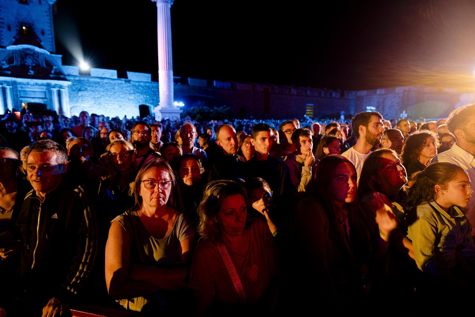 Las imágenes de "Foedus, Gaditanorum", el espectáculo de clausura del festival Cádiz Romana en las Puertas de Tierra