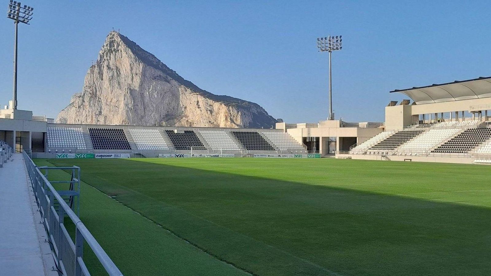 Estadio Ciudad de La Línea, que acogerá el Balona-Atlético Central