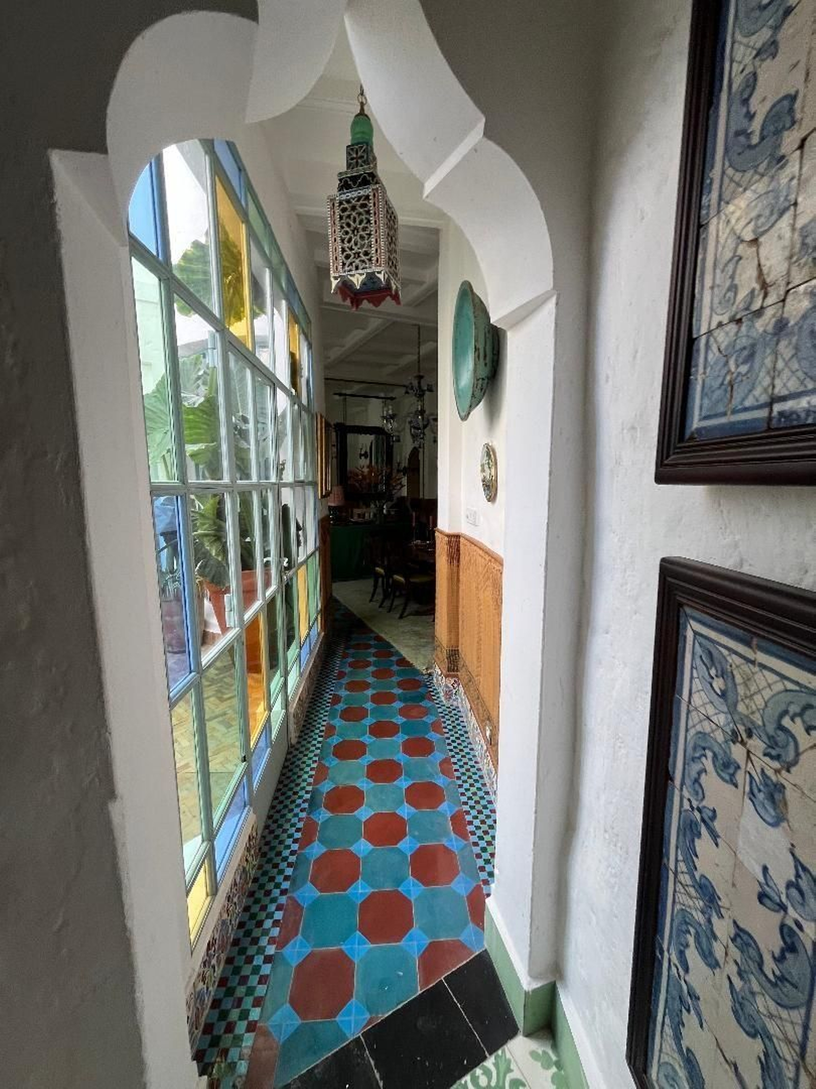 Imágenes de la vivienda en Tánger del interiorista americano Frank de Biasi