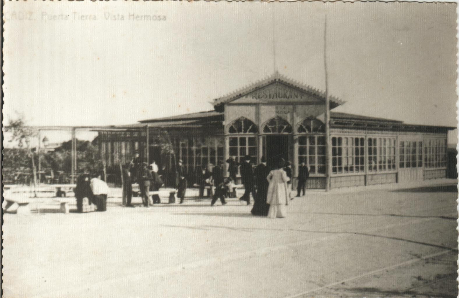 Imágenes sorprendentes de la historia de la avenida de Cádiz