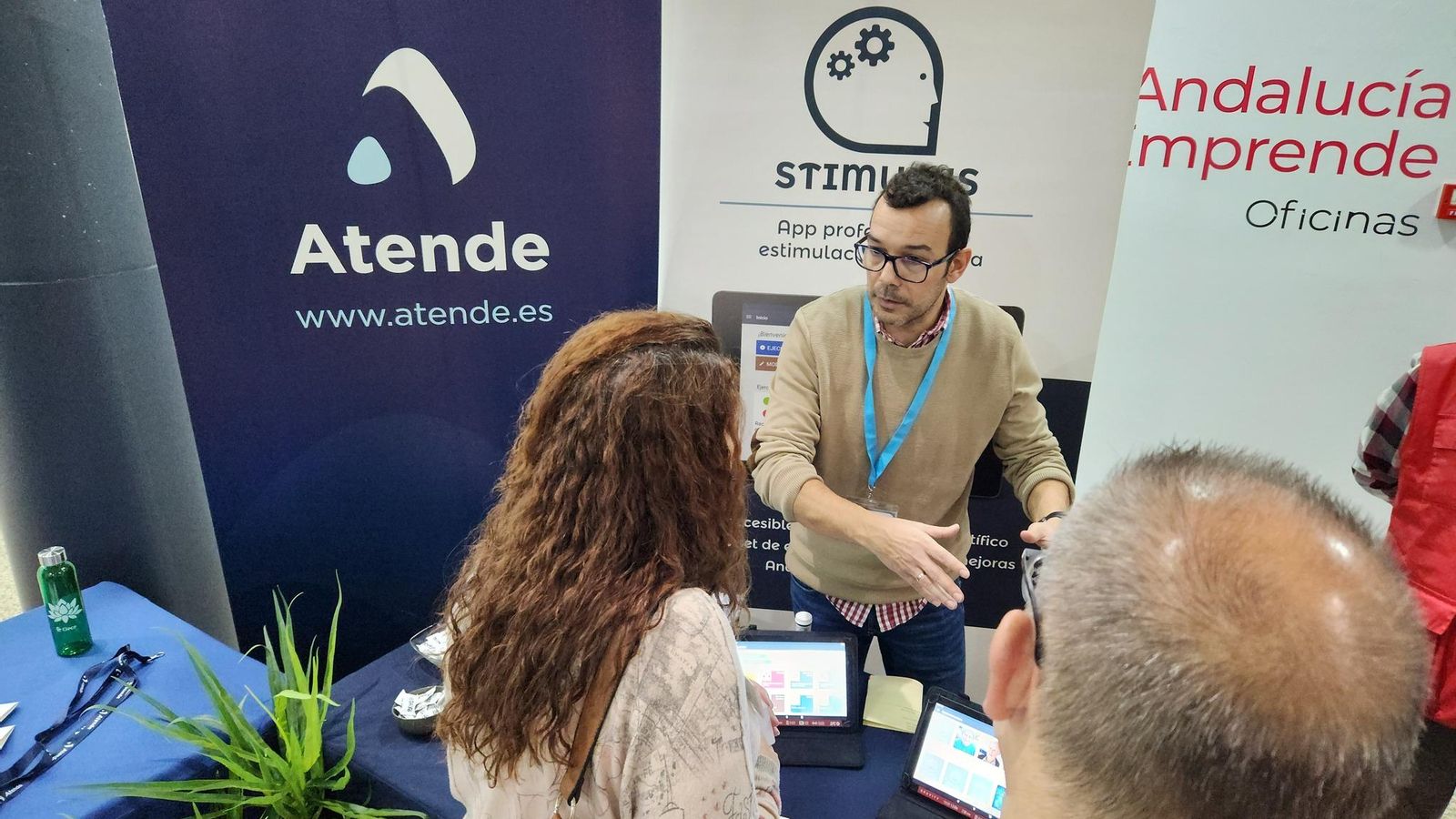Estand informativo sobre la iniciativa.
