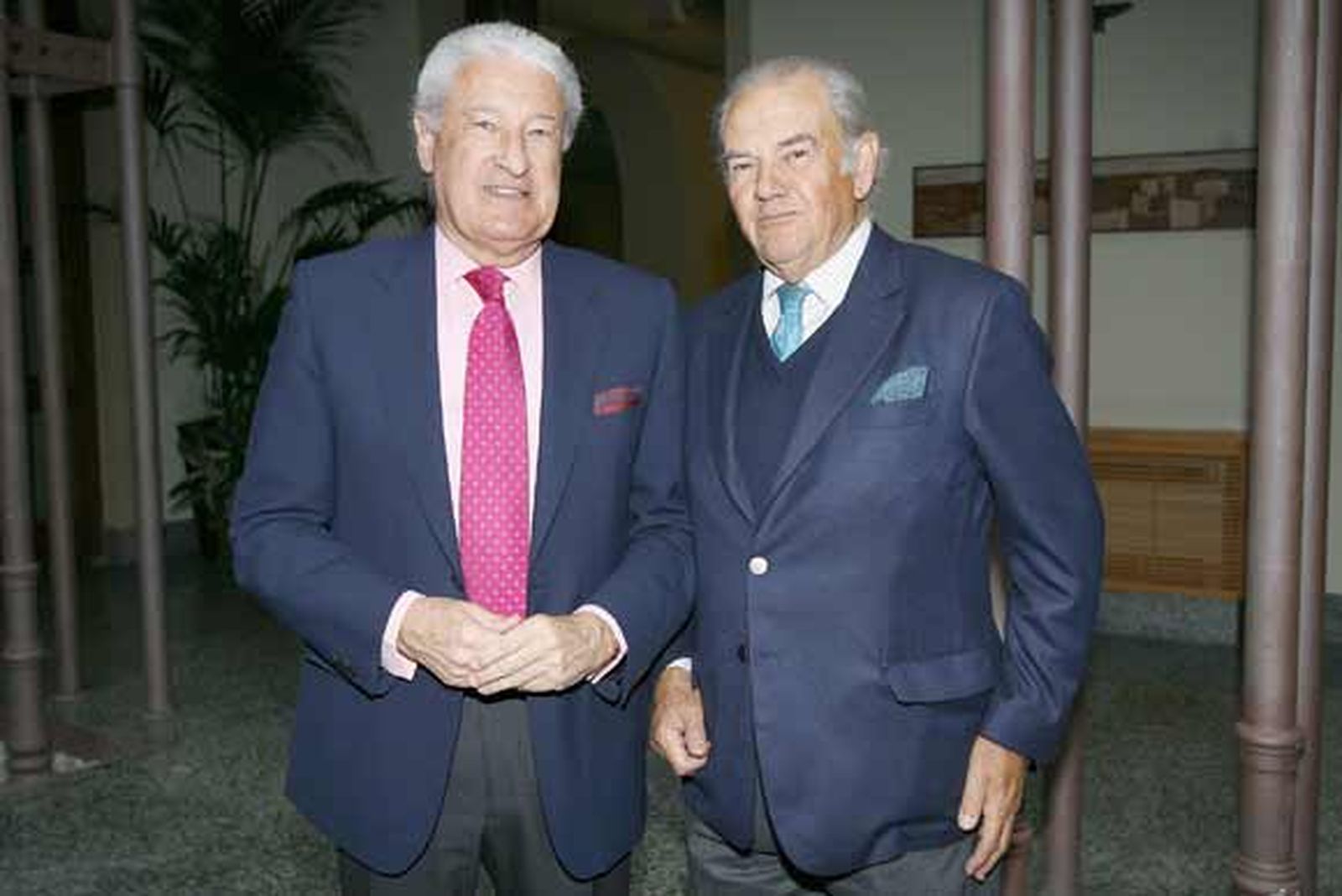 El presidente del Casino Gaditano, Miguel Nuche, con el empresario José Bohórquez.

Foto: Julio Gonzalez/Joaquin Pino/Lourdes de Vicente