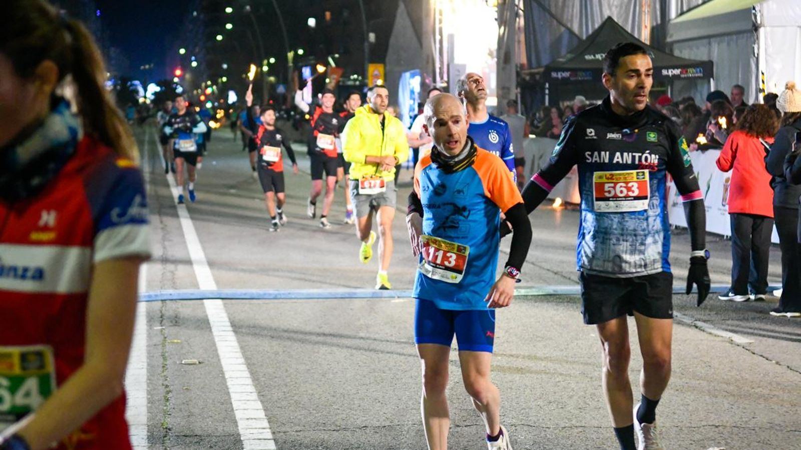 En imágenes: búscate en tu llegada a meta de la Carrera de San Antón 2025 (3)