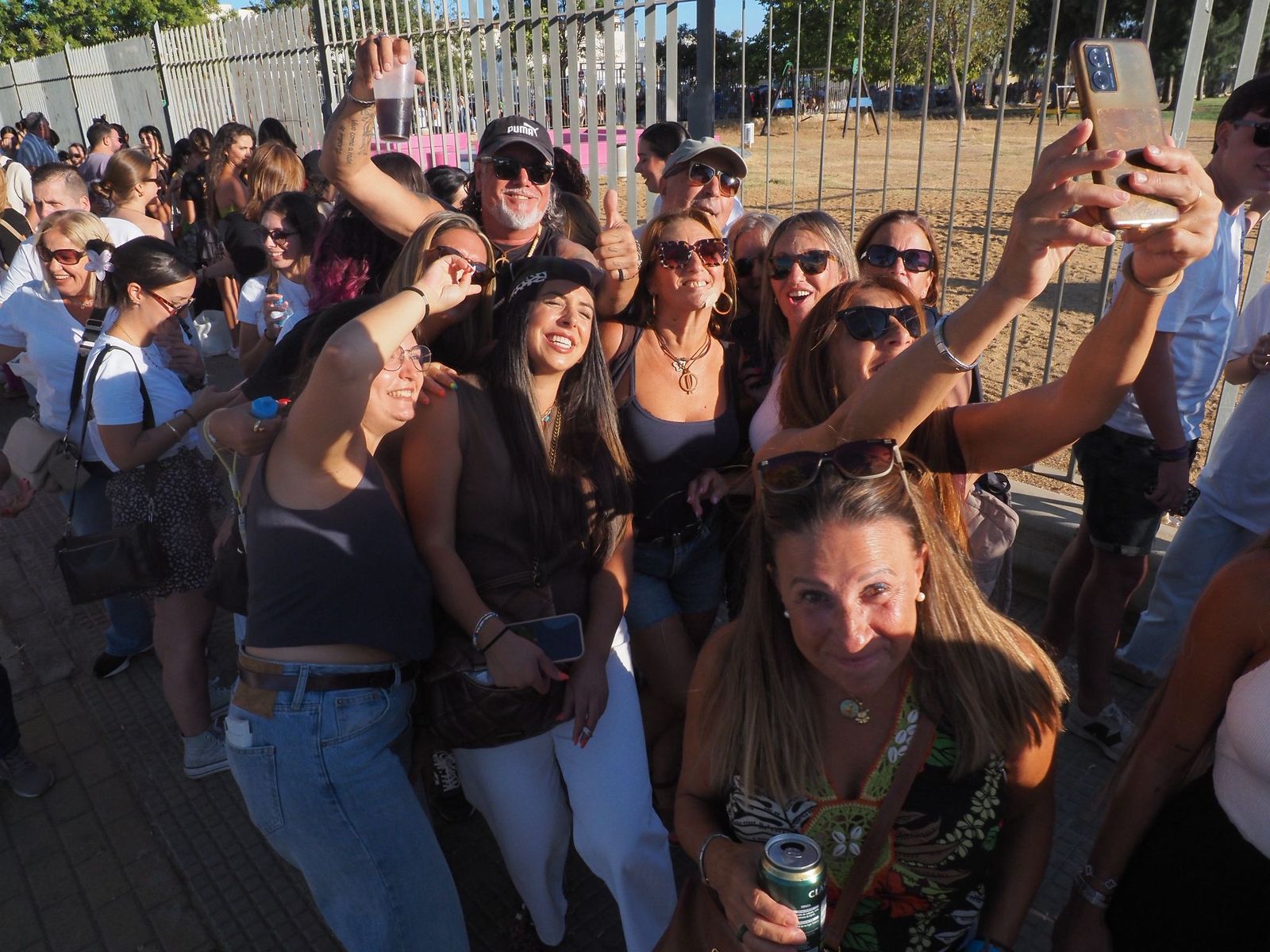 Búscate entre el público del concierto de Manuel Carrasco en Isla Cristina este viernes