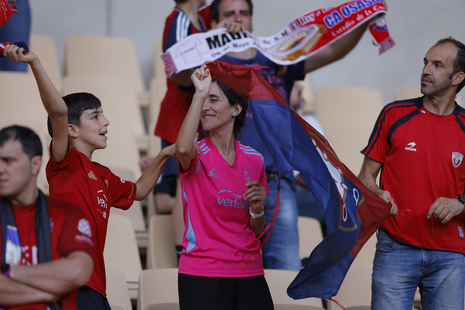 Búscate en las fotos de la final de la Copa del Rey entre el Madrid y el Osasuna