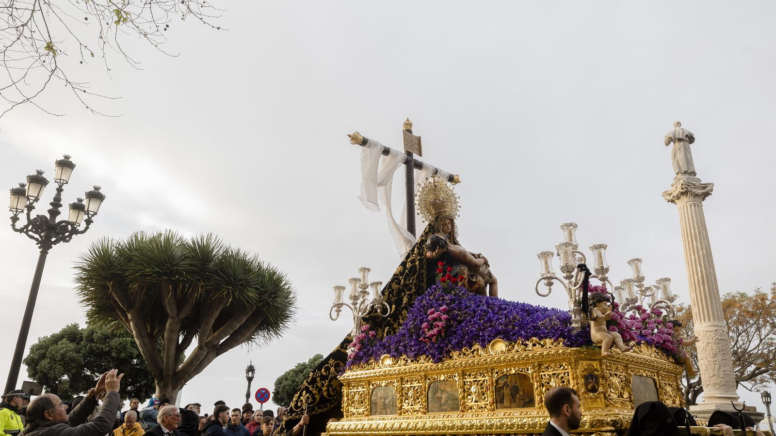 Las imágenes de la cofradía del Caminito este Miércoles Santo en la Semana Santa de Cádiz de 2024